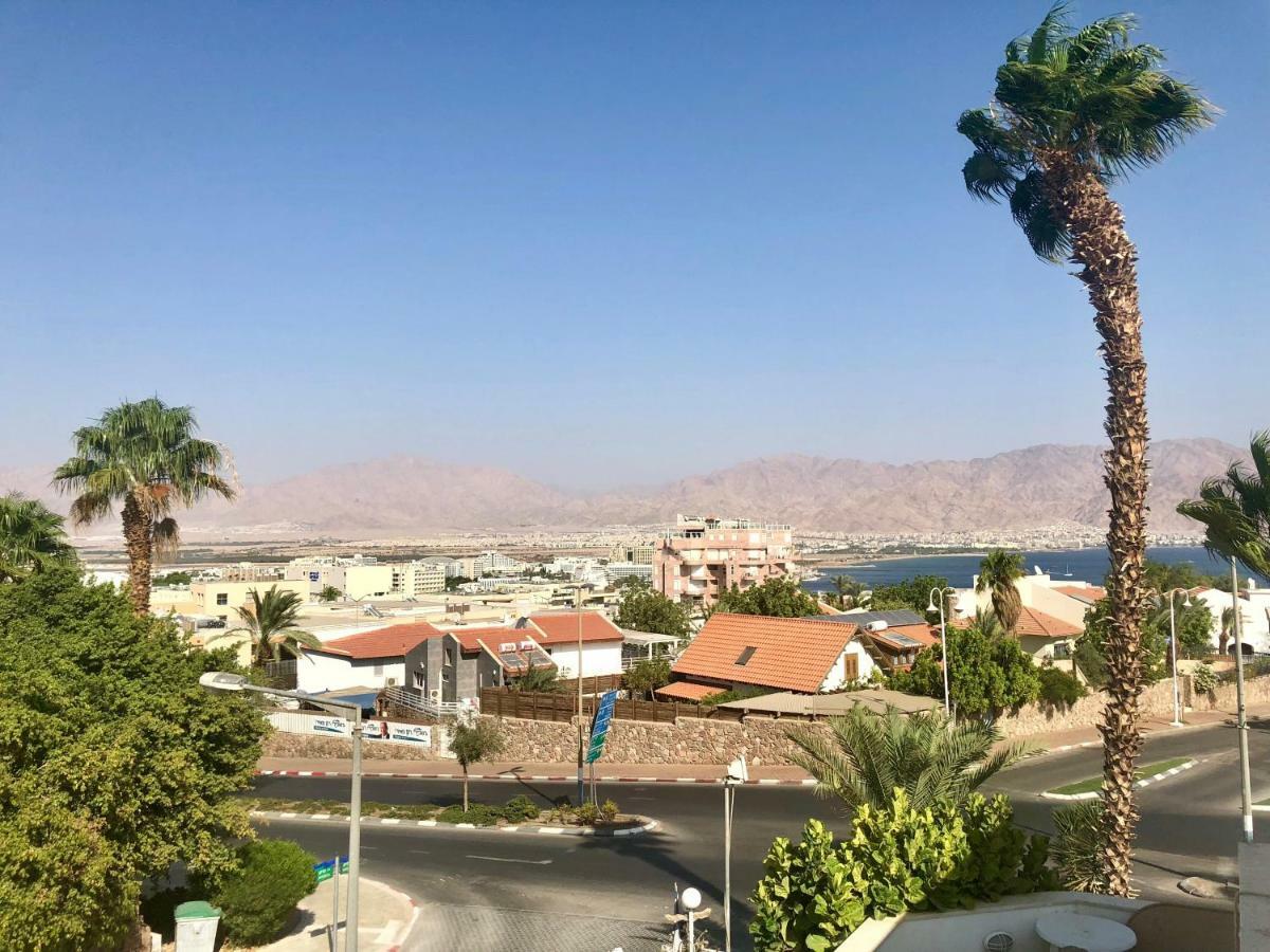 Sunshine Suite Boutique Only 5 Min Walk To The Beach - By Seaelo Eilat Bagian luar foto