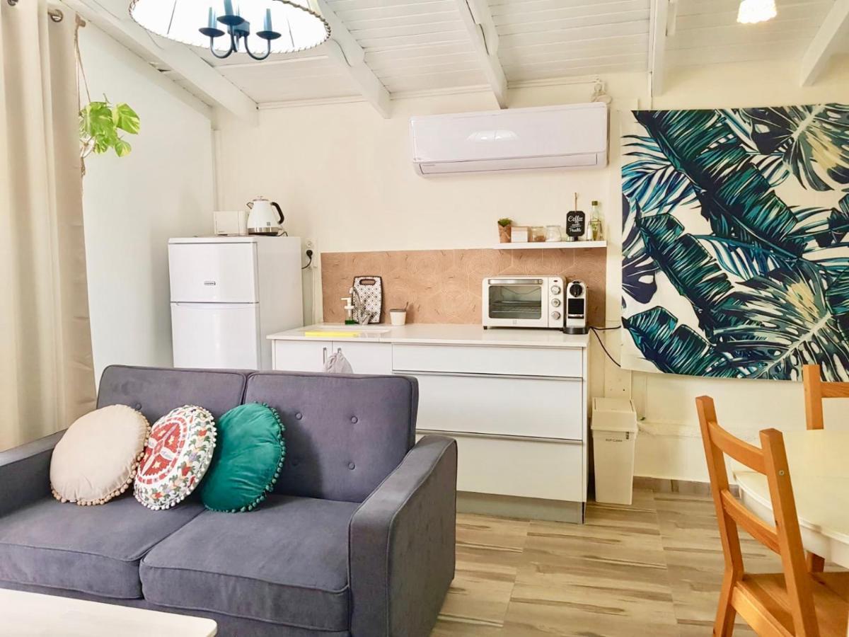 Sunshine Suite Boutique Only 5 Min Walk To The Beach - By Seaelo Eilat Bagian luar foto